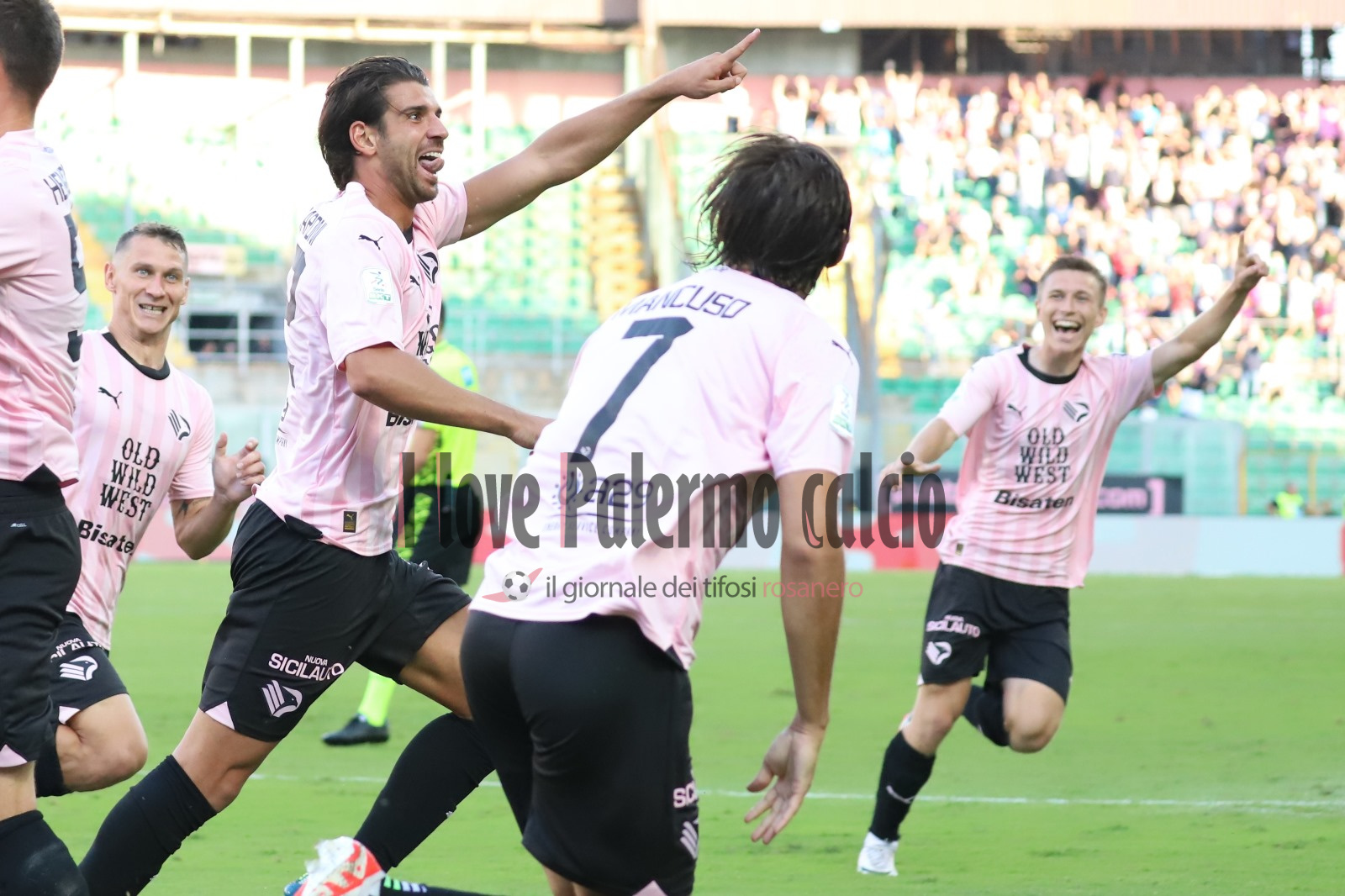 Serie B: Il Palermo Batte Il Sudtirol E Mantiene Il Secondo Posto. La ...