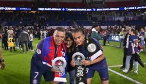 Ethan e Kylian Mbappé