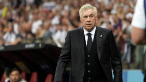 Carlo Ancelotti sulla panchina del Real Madrid (foto LaPresse)