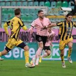 Gazzetta dello Sport: “Palermo-Henry, addio vicino. Lo vuole la Sampdoria”